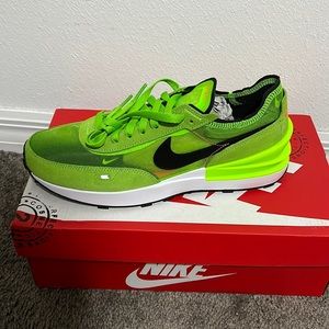 Nike waffle one